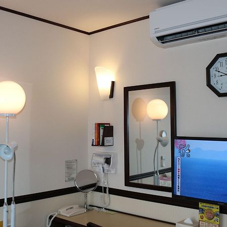 Toyoko Inn Kobe Sannomiya-Eki Higashi Bagian luar foto