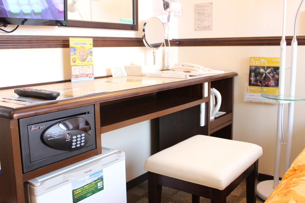 Toyoko Inn Kobe Sannomiya-Eki Higashi Bagian luar foto