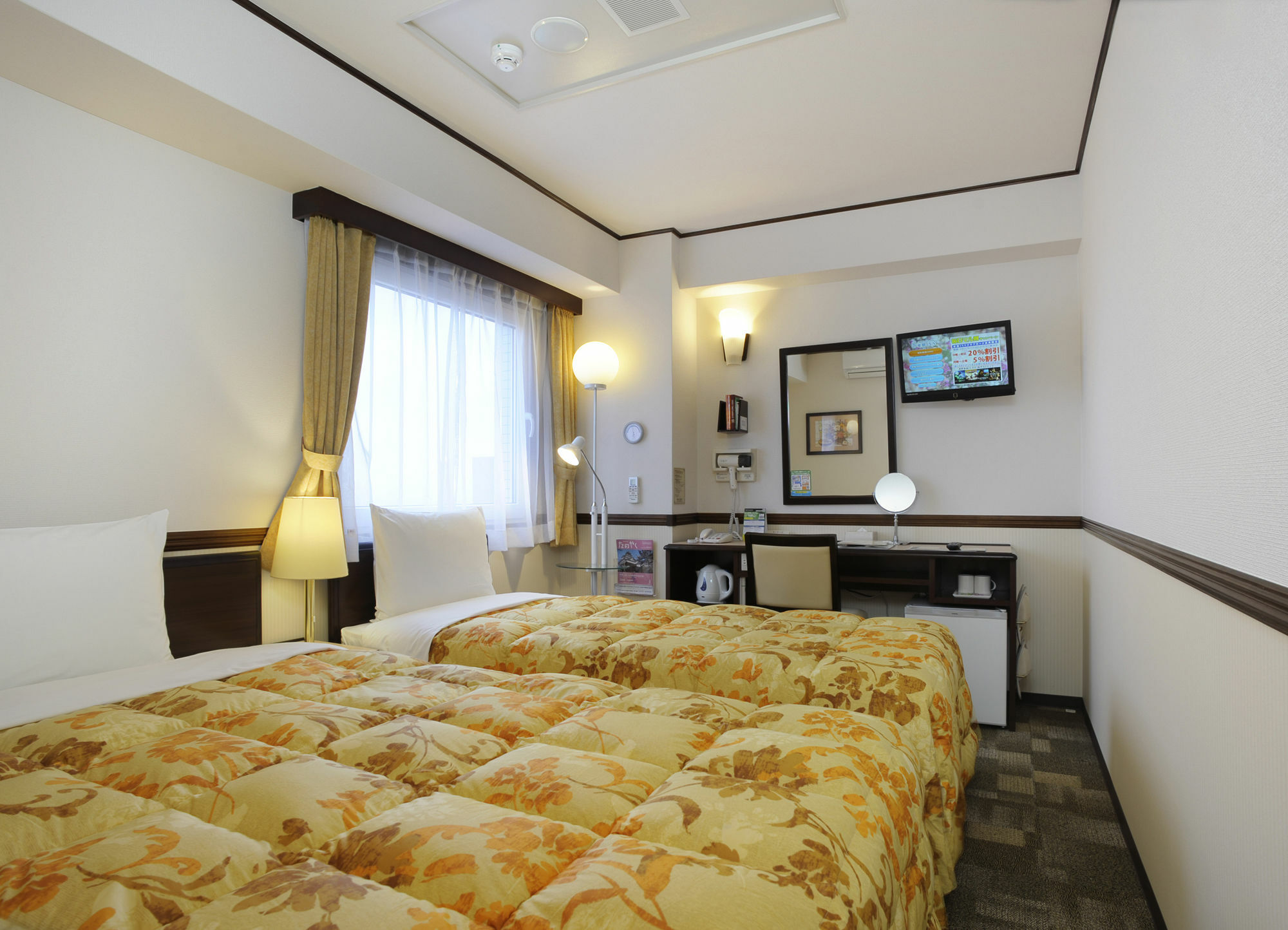 Toyoko Inn Kobe Sannomiya-Eki Higashi Bagian luar foto